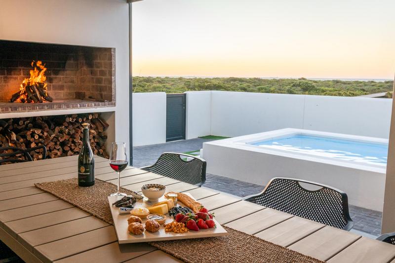 6 Bedroom Property for Sale in Dwarskersbos Western Cape